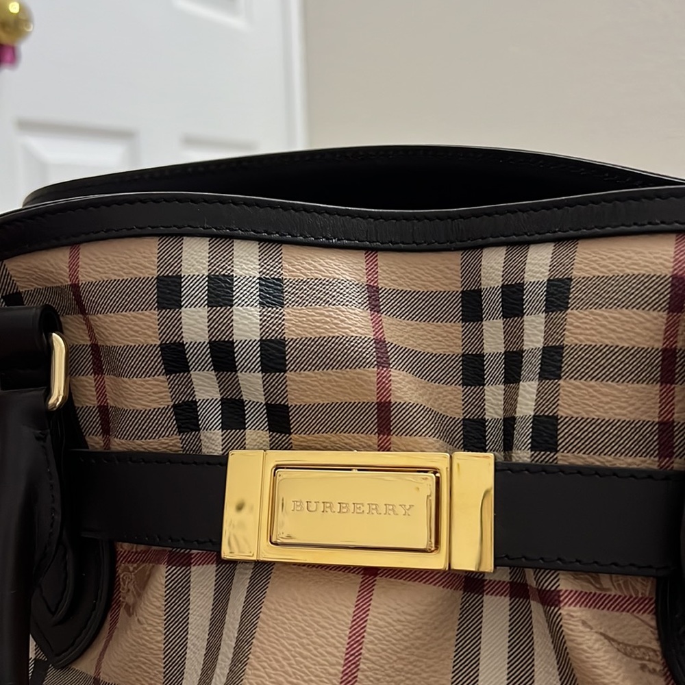 Authentic Burberry, Haymarket Check, Satchel - Picture 6 of 7